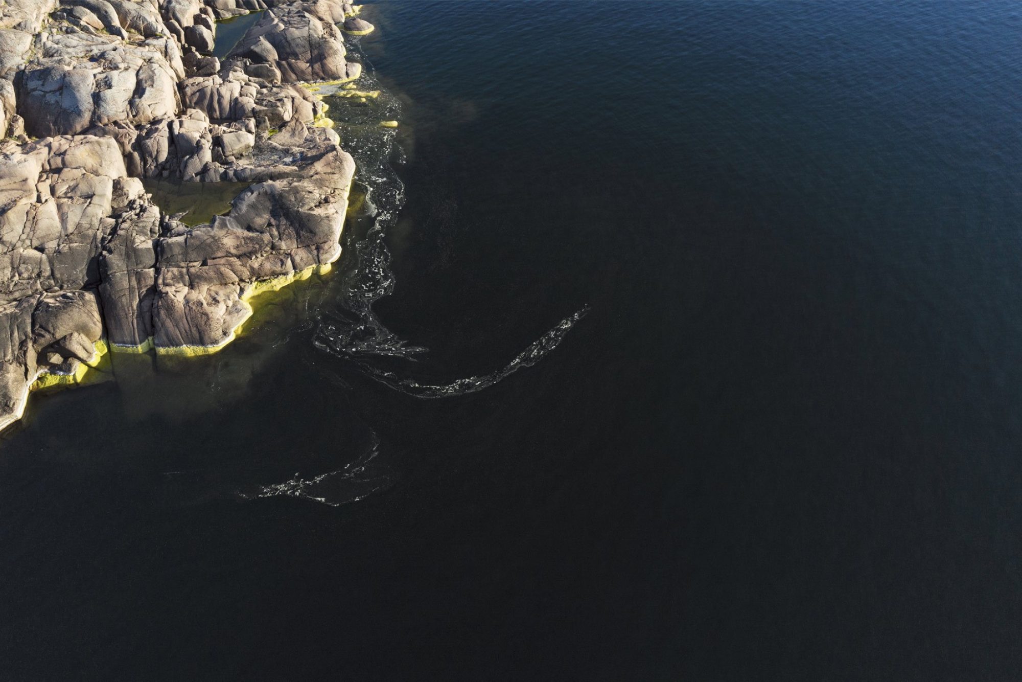 Berg hav klippor ostersjon alandsbanken